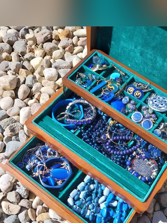 Jewelry - Blue Statement Jewelry Collection in Wooden Organizer